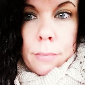 Meet your Posher, Christia